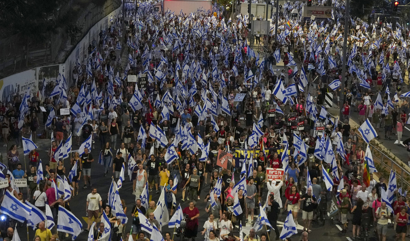 I Tel Aviv beräknas omkring 174|000 människor ha deltagit i protesterna. Foto: Tsafrir Abayov/AP/TT