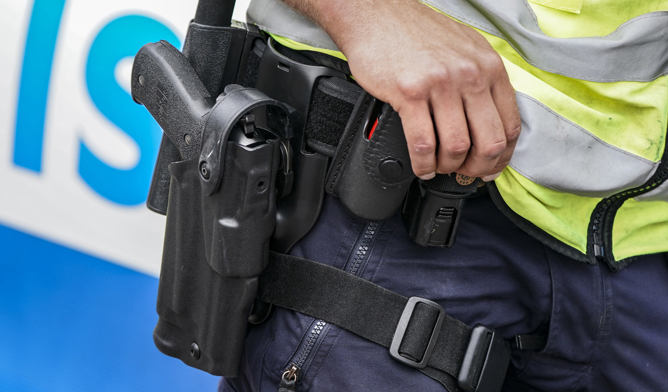 Polisen har skjutit en man i benet på en ort norr om Umeå. Arkivbild. Foto: Johan Nilsson/TT