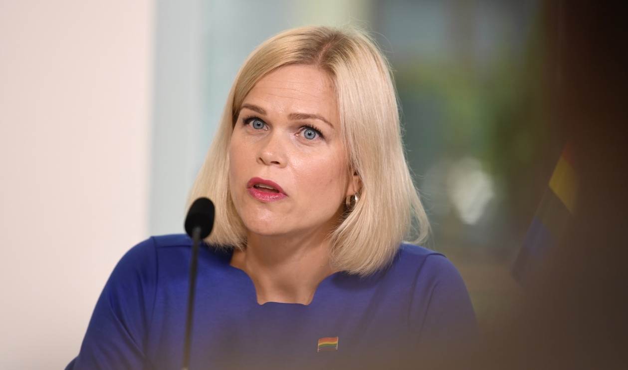 En utredning ska ta fram förslag på en ny tioårsplan för att bekämpa allt könsrelaterat våld, meddelar jämställdhetsminister Paulina Brandberg (L). Foto: Oscar Olsson/TT