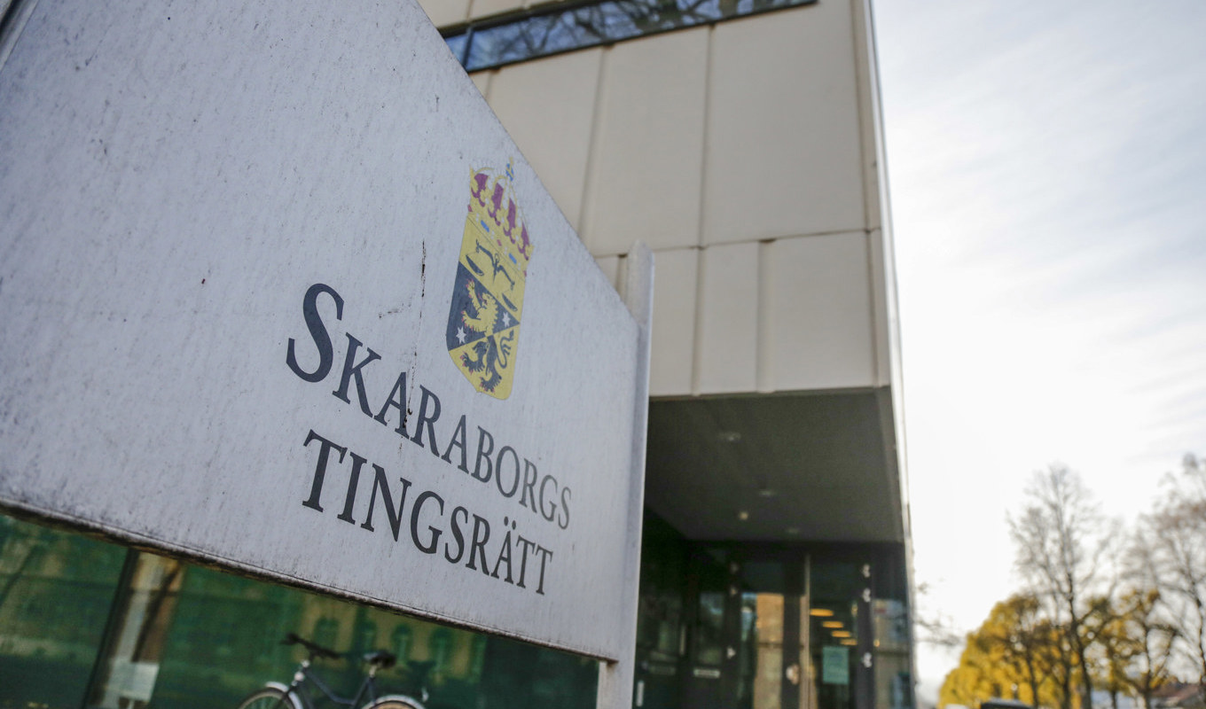 Nio gängmedlemmar åtalas vid Skaraborgs tingsrätt för bland annat grovt narkotikabrott, brott mot vapenlagen och dopningsbrott. Arkivbild. Foto: Adam Ihse/TT