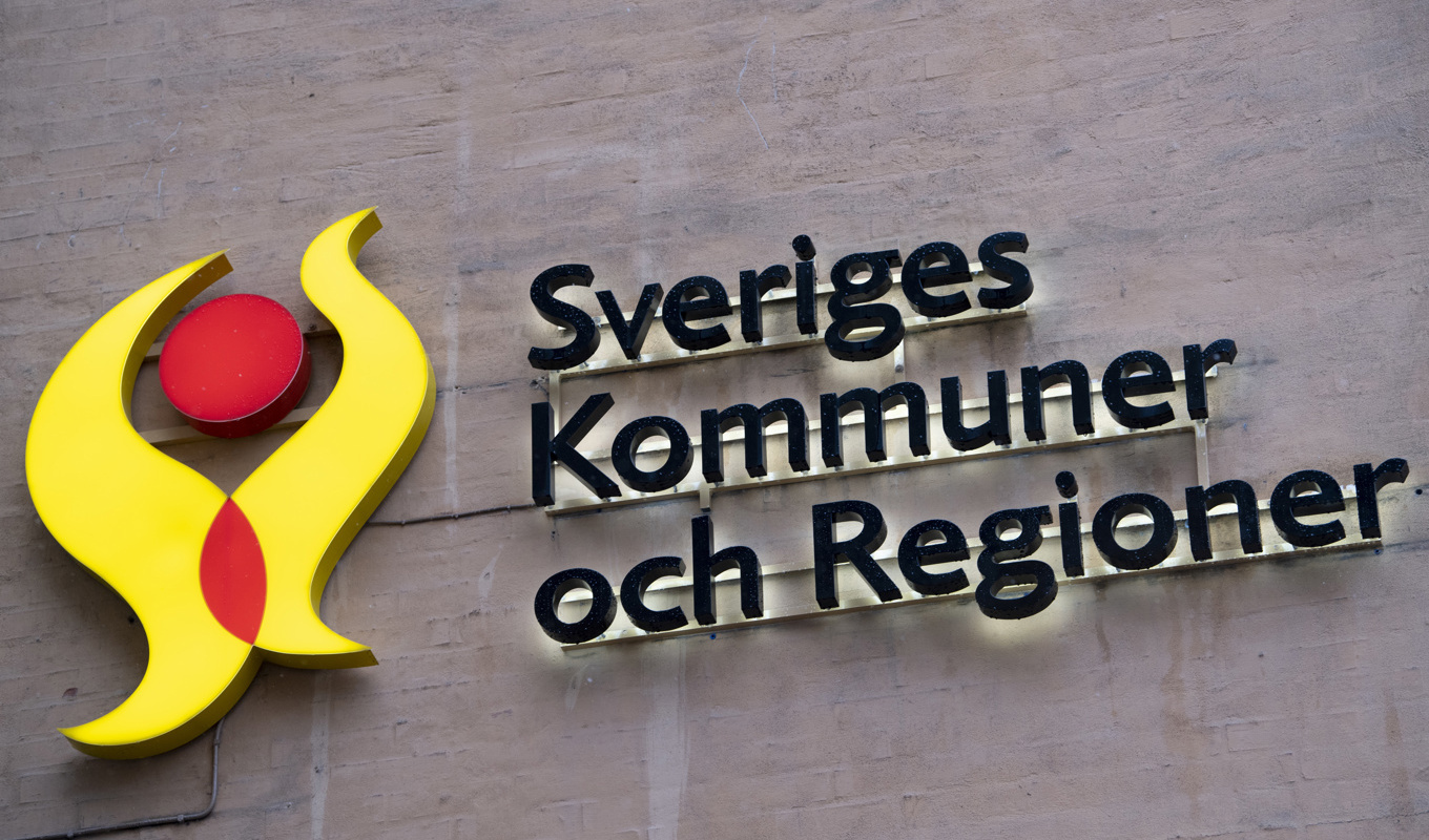 Regionerna arbetar nu med att dämpa underskottet, enligt SKR. Foto: Henrik Montgomery/TT