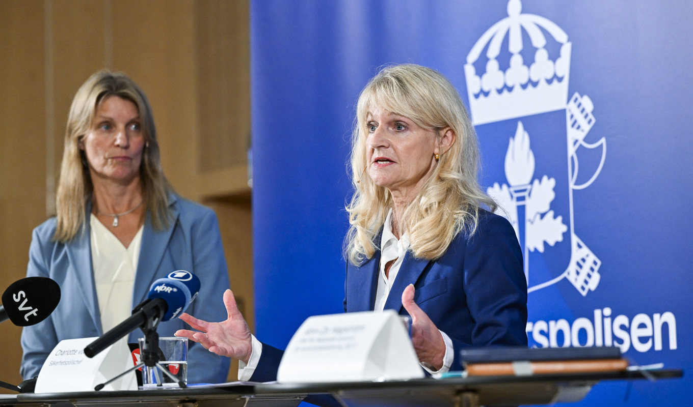 Säkerhetspolischef Charlotte von Essen vid pressträffen där Säkerhetspolisen meddelade att terrorhotnivån höjts. Foto: Henrik Montgomery/TT