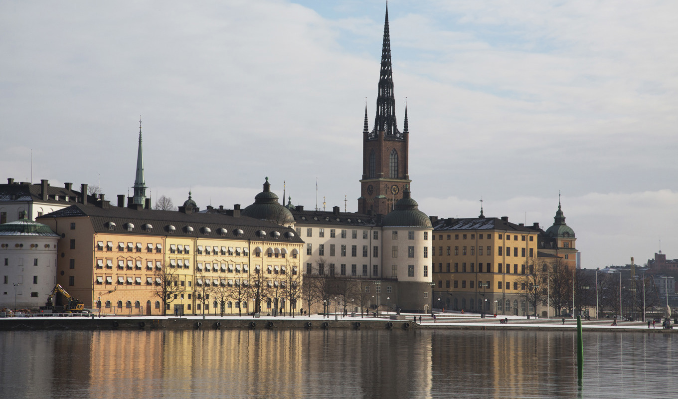 En förbipasserande larmade om en kropp i vattnet vid Riddarholmen. Arkivbild. Foto: Martina Holmberg/TT