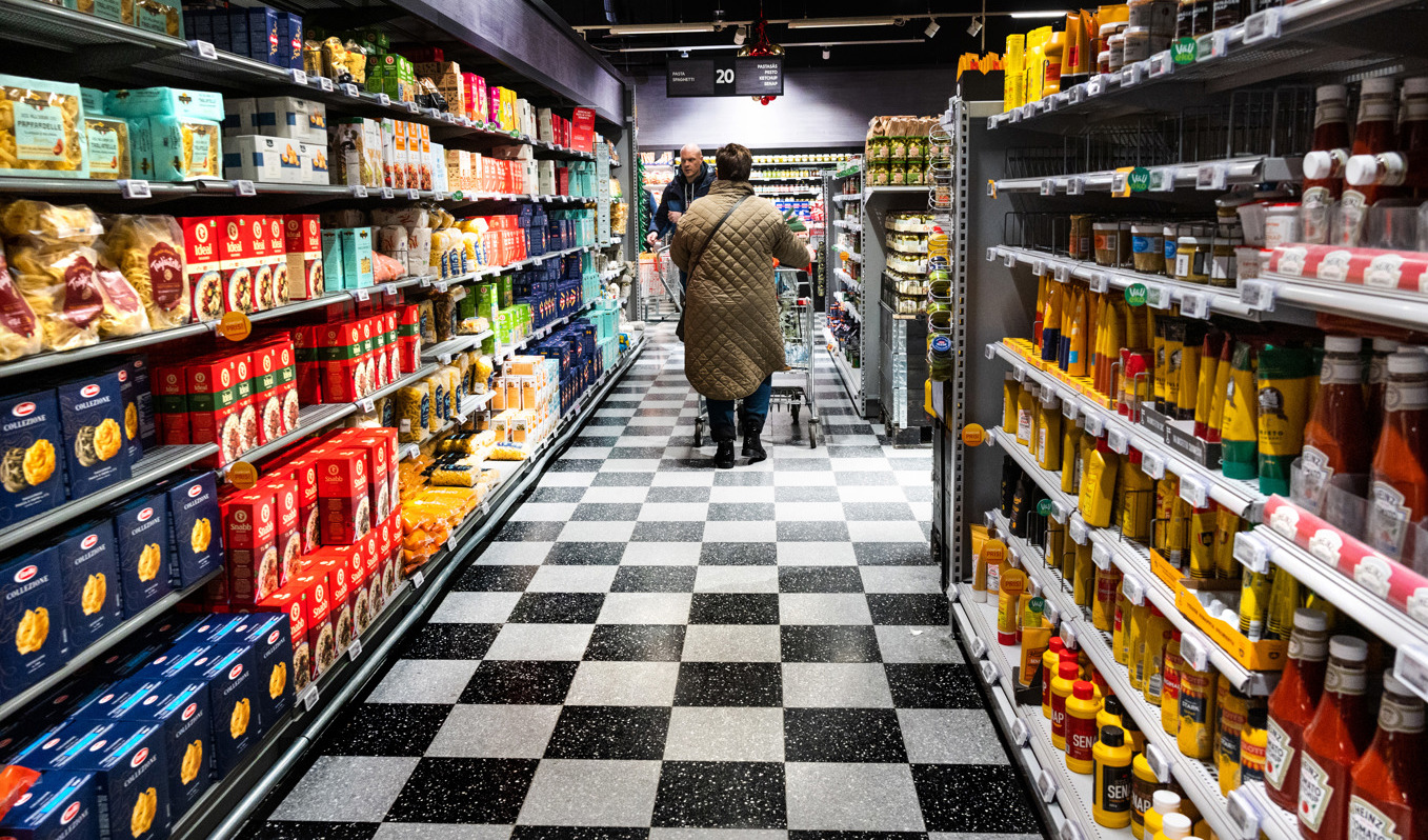 Matinflationen sjunker, men i butik väntas inga större förändringar. Arkivbild. Foto: Claudio Bresciani/TT