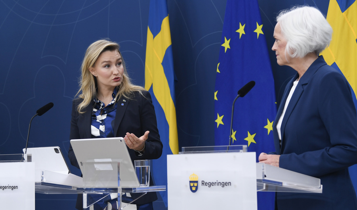 Energi- och näringsminister Ebba Busch (KD) och sjukvårdsminister Acko Ankarberg Johansson (KD) på en pressträff tidigare i veckan. Arkivbild. Foto: Fredrik Surell / TT