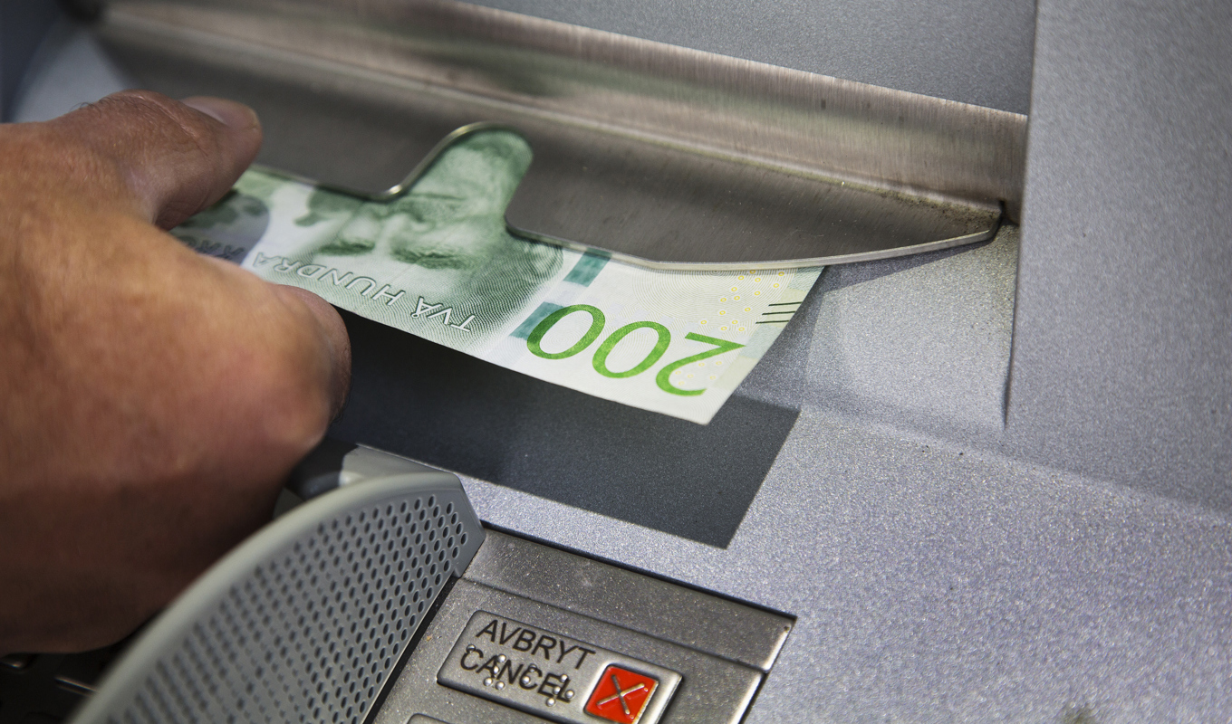 Bankomaterna blir allt färre runtom i landet. Arkivbild. Foto: Martina Holmberg/TT
