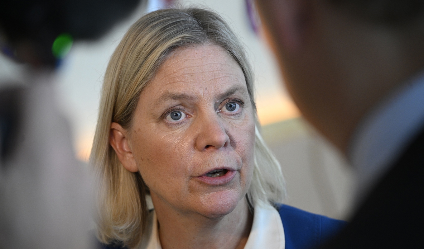 Socialdemokraternas partiledare Magdalena Andersson (S) vid höstens första partiledardebatt i riksdagen. Arkivbild. Foto: Anders Wiklund/TT