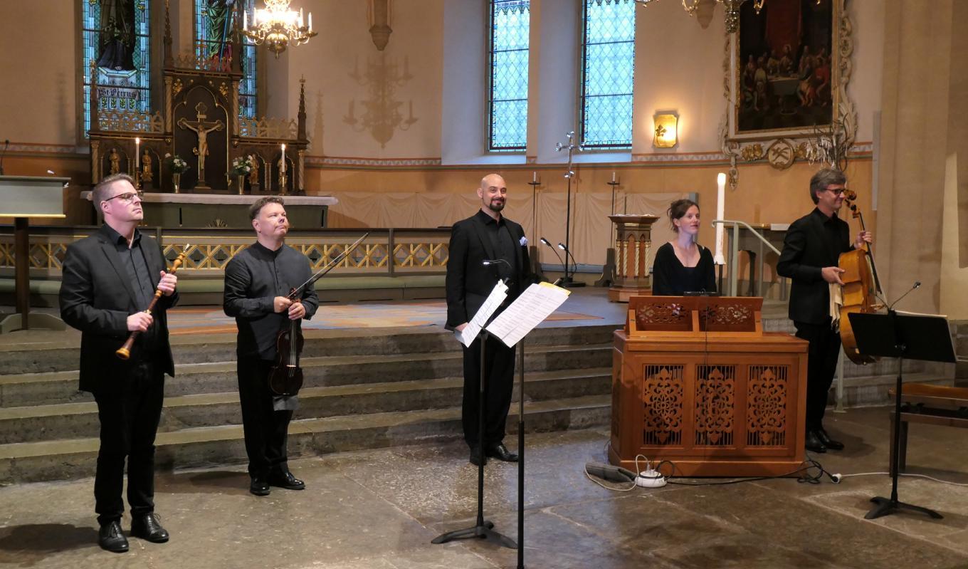 Med konsertprogrammet Bara Bach och barock framförde Leif Aruhn-Solén högklassig barockmusik med musiker från bland annat Göteborg Baroque. Foto: Jenny Ljungkvist