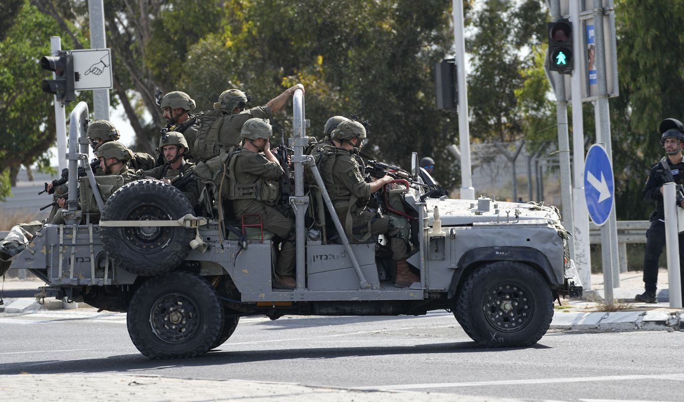 Israeliska soldater utanför Ashkelon. Arkivbild. Foto: Ohad Zwigenberg/AP/TT