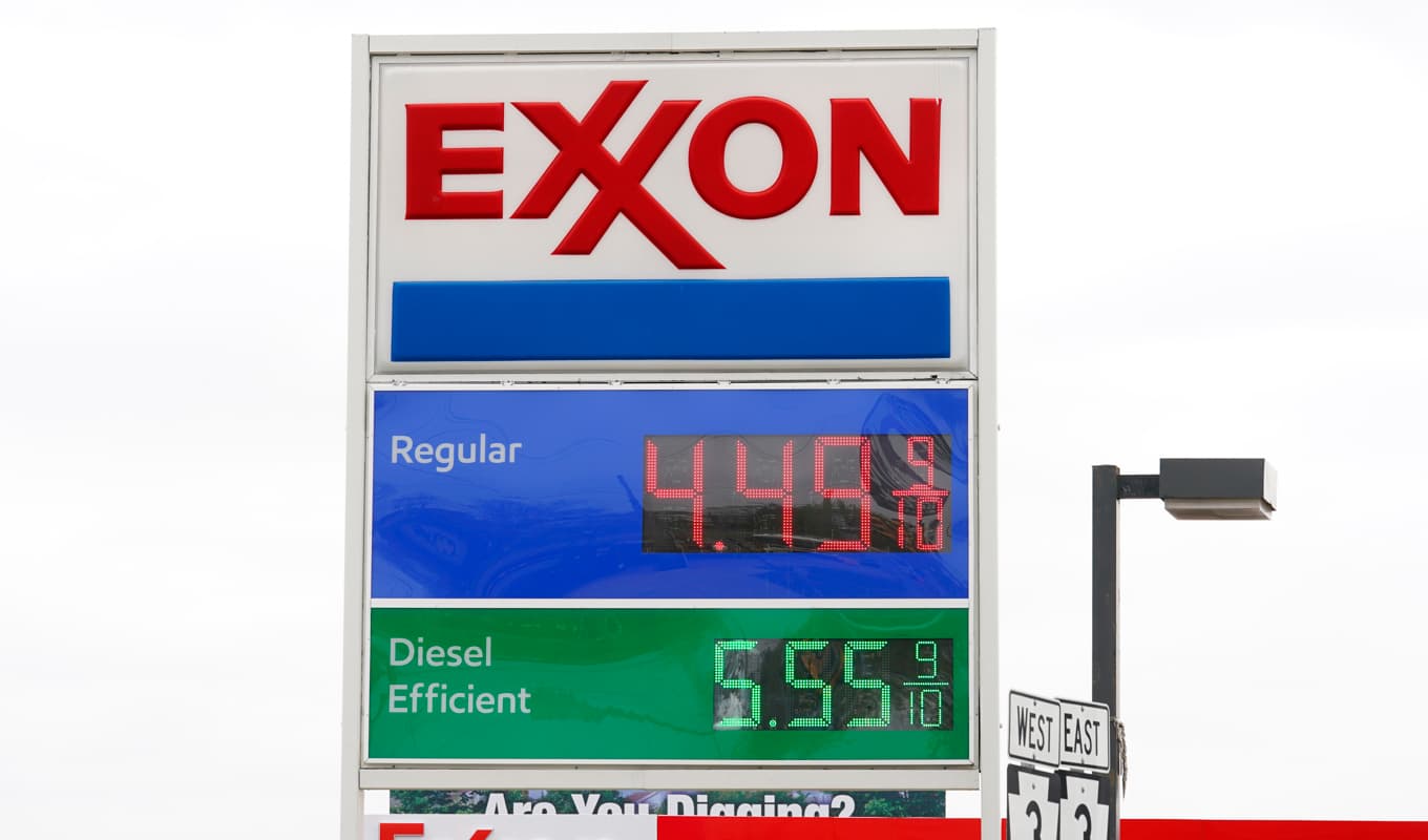 Oljejätten Exxon Mobil gör storaffär. Arkivbild Foto: Matt Rourke/AP/TT