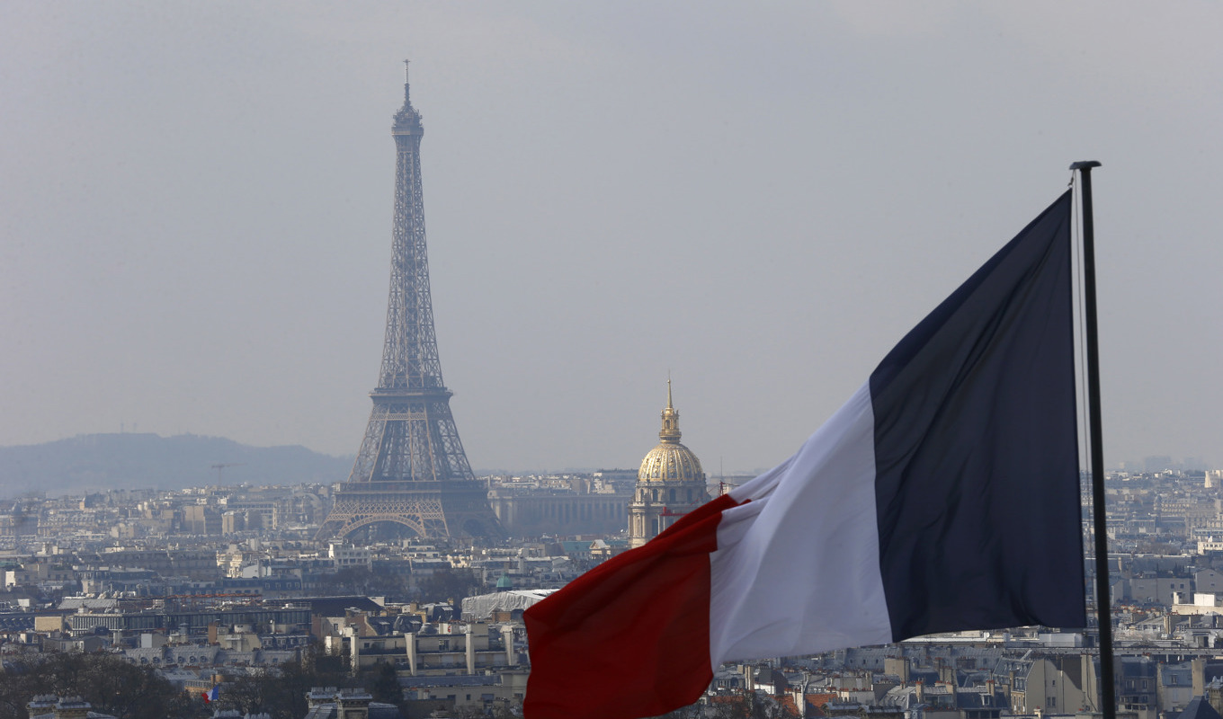 Fransk industri bromsar in hårdare än väntat, men inbromsningen i tjänstesektorn avtar. Arkivbild Foto: Francois Mori AP/TT