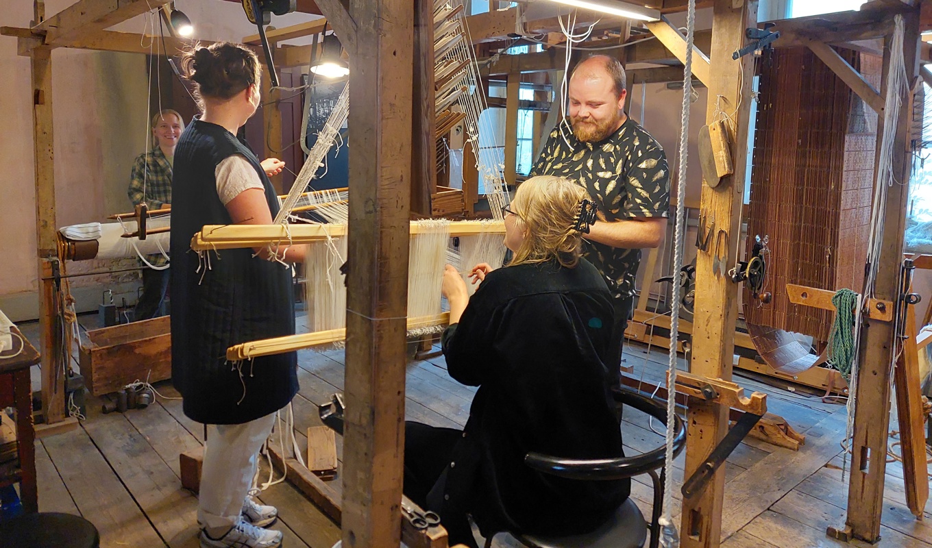 K.A. Almgren sidenväveri & museum har utnämnts till Årets arbetslivsmuseum. Väveriet har i år startat en unik lärlingsutbildning. Foto: K.A. Almgren sidenväveri & museum