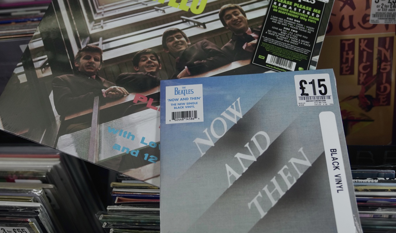 Singeln "Now and then" blev på fredagen Beatles första listetta i Storbritannien på 54 år. Foto: Kin Cheung/AP