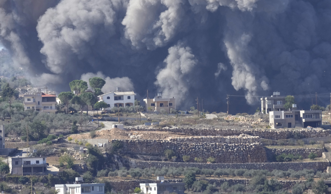 I början av november attackerade israeliskt flyg mål i södra Libanon efter beskjutning därifrån. På söndagen besköt. enligt israelisk militär, Iran-stödda gruppen Hizbollah Israel från platser i Libanon. Foto: Hussein Malla/AP/TT