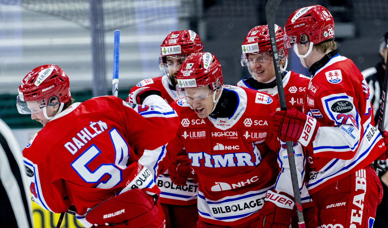Jubel i Timrå efter seger i Göteborg. Foto: Adam Ihse/TT