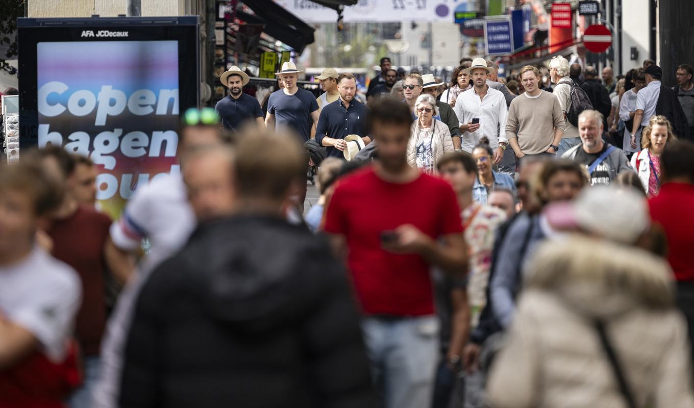 Folkliv och turister på Strøget i centrala Köpenhamn. Arkivbild. Foto: Johan Nilsson/TT