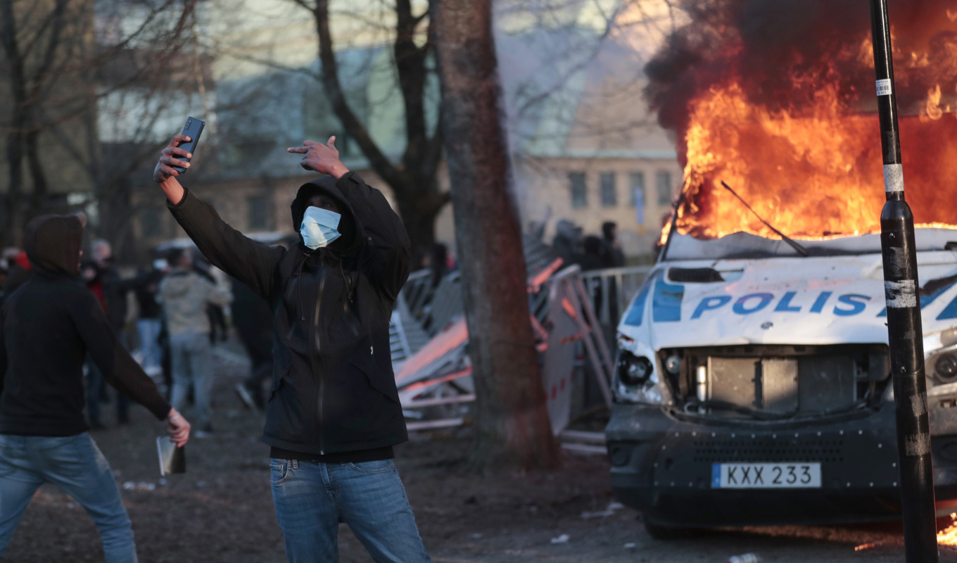 Poliserna tvingas betala rättegångskostnader till den man som skadade dem i Sveaparken i Örebro. Arkivbild. Foto: Kicki Nilsson/TT
