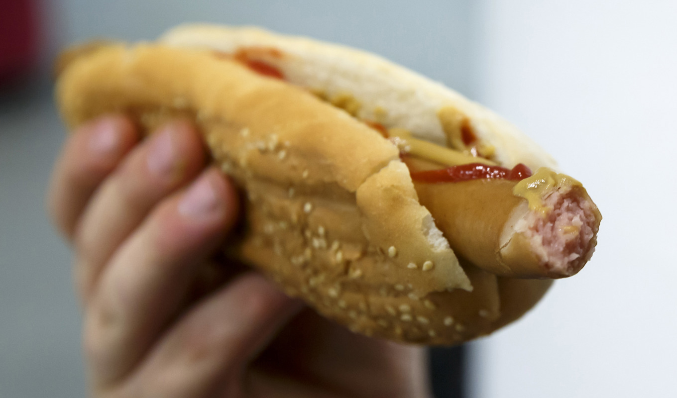 700 till 800 kilo ketchup hamnade inte på en korv – utan läckte ut från en fabrik. Arkivbild. Foto: Junge, Heiko/NTB/TT