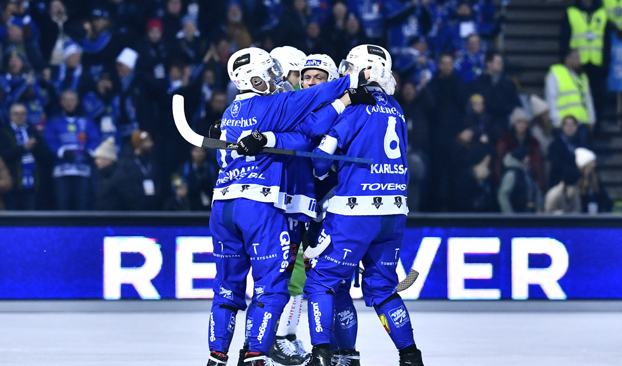 Får Villa Lidköping jubla i bandyslutspelet? Klubben valde att möta vinnaren mellan Gripen och Frillesås i kvartsfinal. Arkivbild. Foto: Caisa Rasmussen/TT