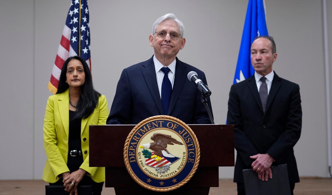 USA:s justitieminister Merrick Garland (mitten). Arkivbild. Foto: Eric Gay/AP/TT