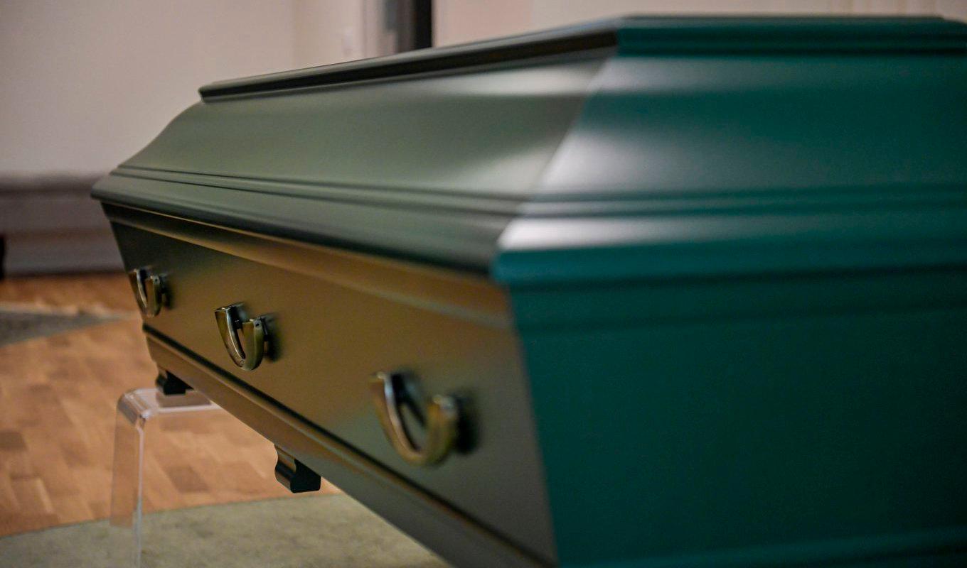 En månad efter begravningen upptäcktes att fel person låg i kistan. Arkivbild. Foto: Duygu Getiren/TT
