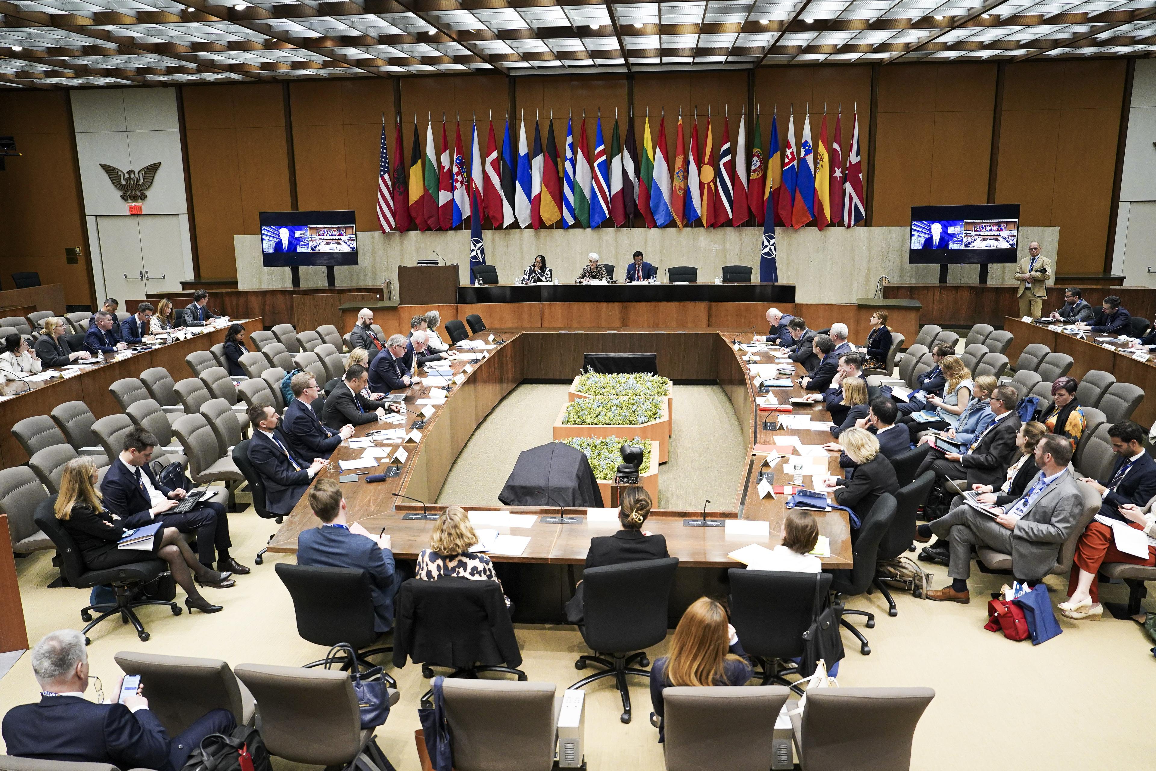 Medlemmar i Nato deltar i den 18:e årliga Nato-konferensen om vapenkontroll, nedrustning och icke-spridning av massförstörelsevapen i Washington DC den 18 april 2023. Foto: Madalina Vasiliu