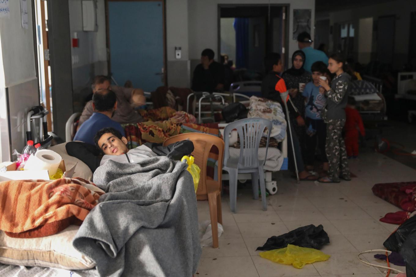 Skadade palestinier på Shifasjukhuset i november. Foto: Mohammed Hajjar/AP/TT