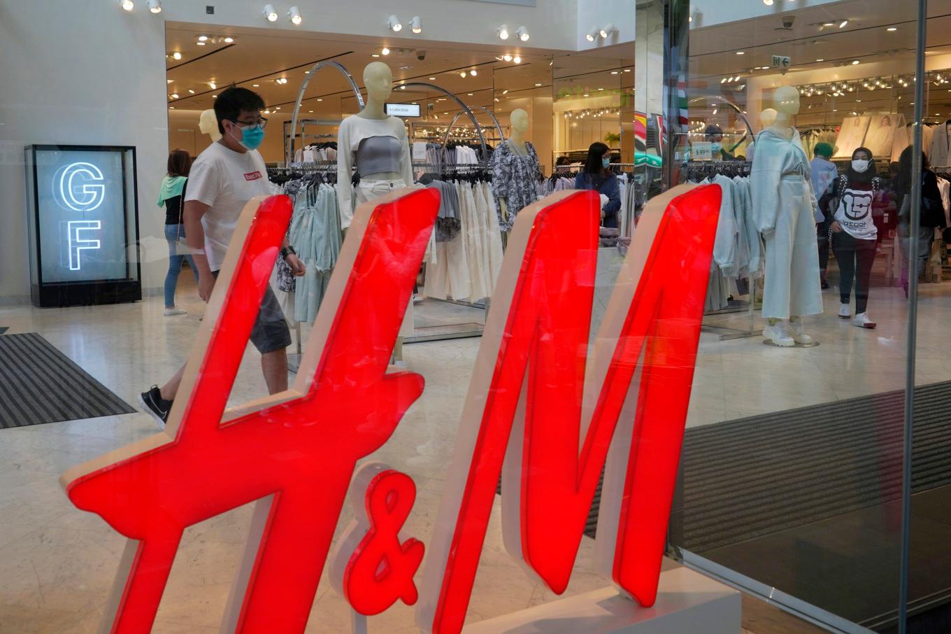 En H&M-butik i Hongkong. Arkivbild. Foto: Kin Cheung/AP/TT