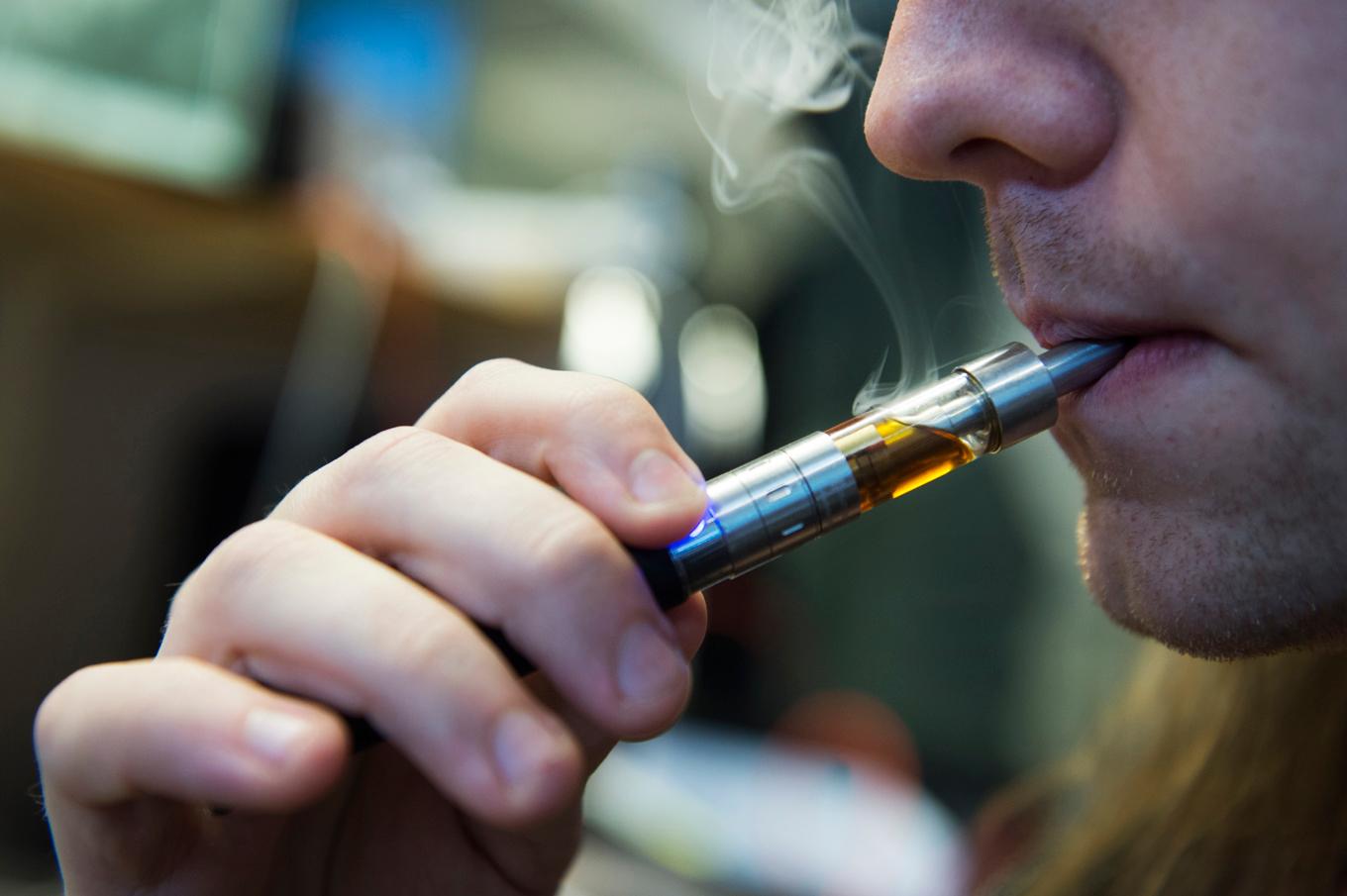 E-cigaretterna som analyserades efter att fyra barn fördes till sjukhus innehöll narkotikaklassade substanser. Arkivbild. Foto: Erik Nylander/TT