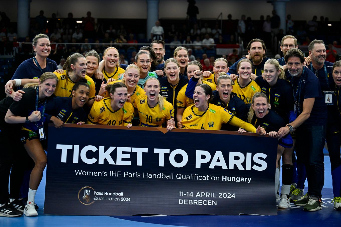 Biljetten till OS är klar för de svenska handbollsdamerna. Foto: Denes Erdos/AP/TT