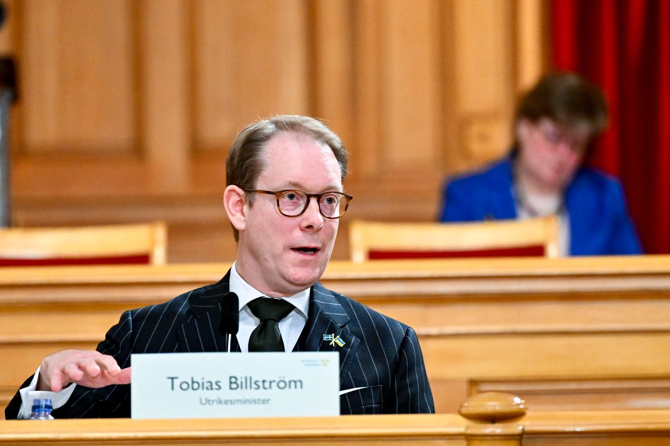 Utrikesminister Tobias Billström (M) i anslutning till utfrågning i konstitutionsutskottet. Arkivbild. Foto: Anders Wiklund/TT