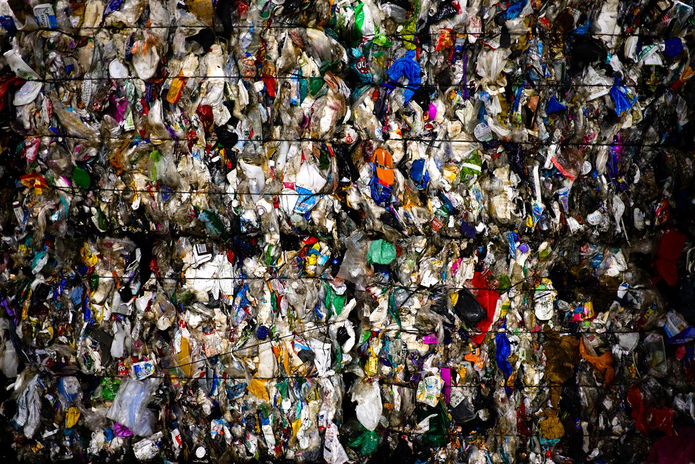 Engångsplast är på väg att förbjudas helt i Hongkong som ett sätt att få bukt med miljöförstöring. Arkivbild. Foto: David Keyton AP/TT