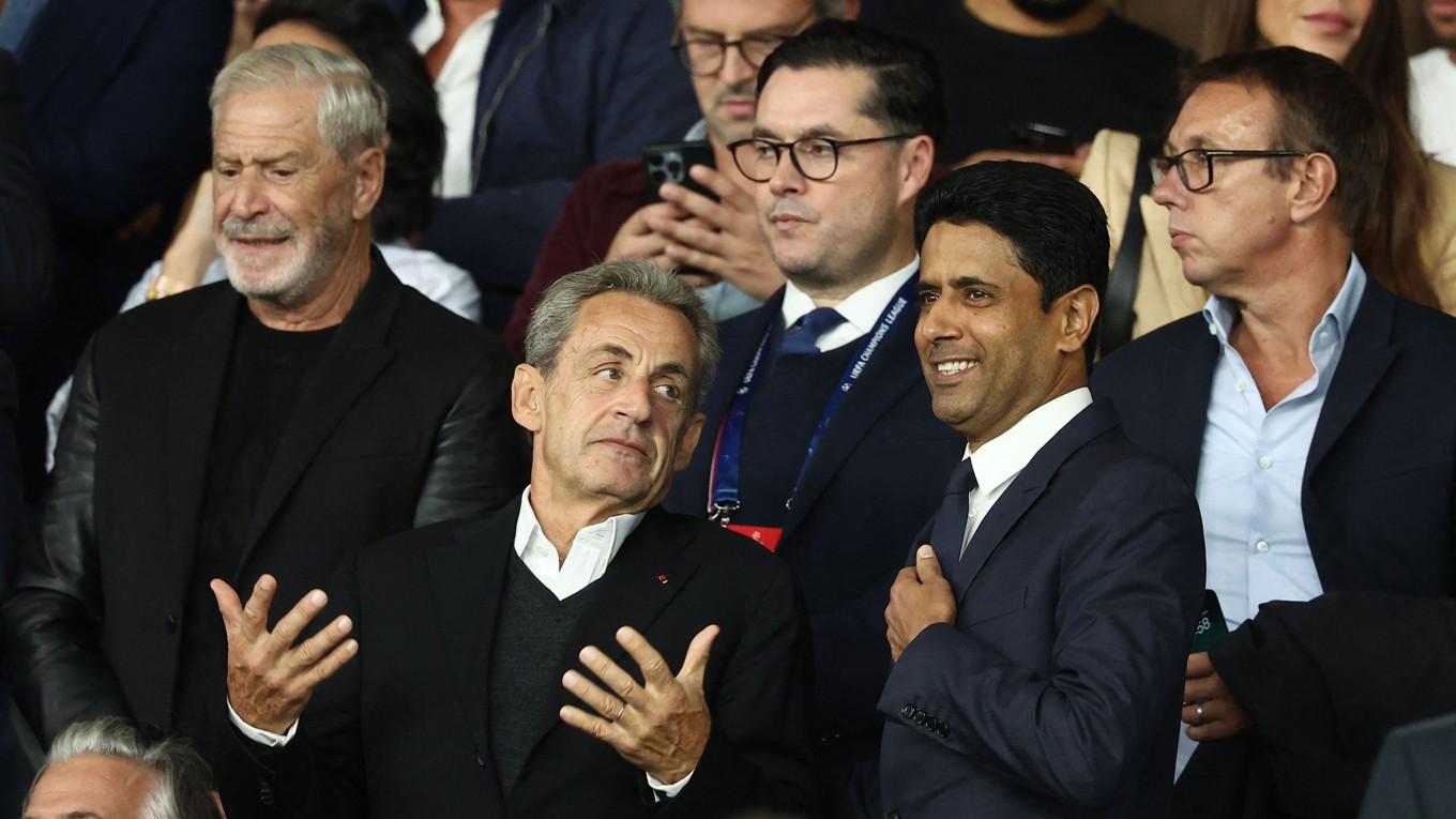 Frankrikes förre president Nicolas Sarkozy tillsammans med PSG:s qatariske president Nasser al-Khelafi under onsdagskvällens match i CL mellan Dortmund och PSG (1–0). Foto: Franck Fife/AFP/Getty Images