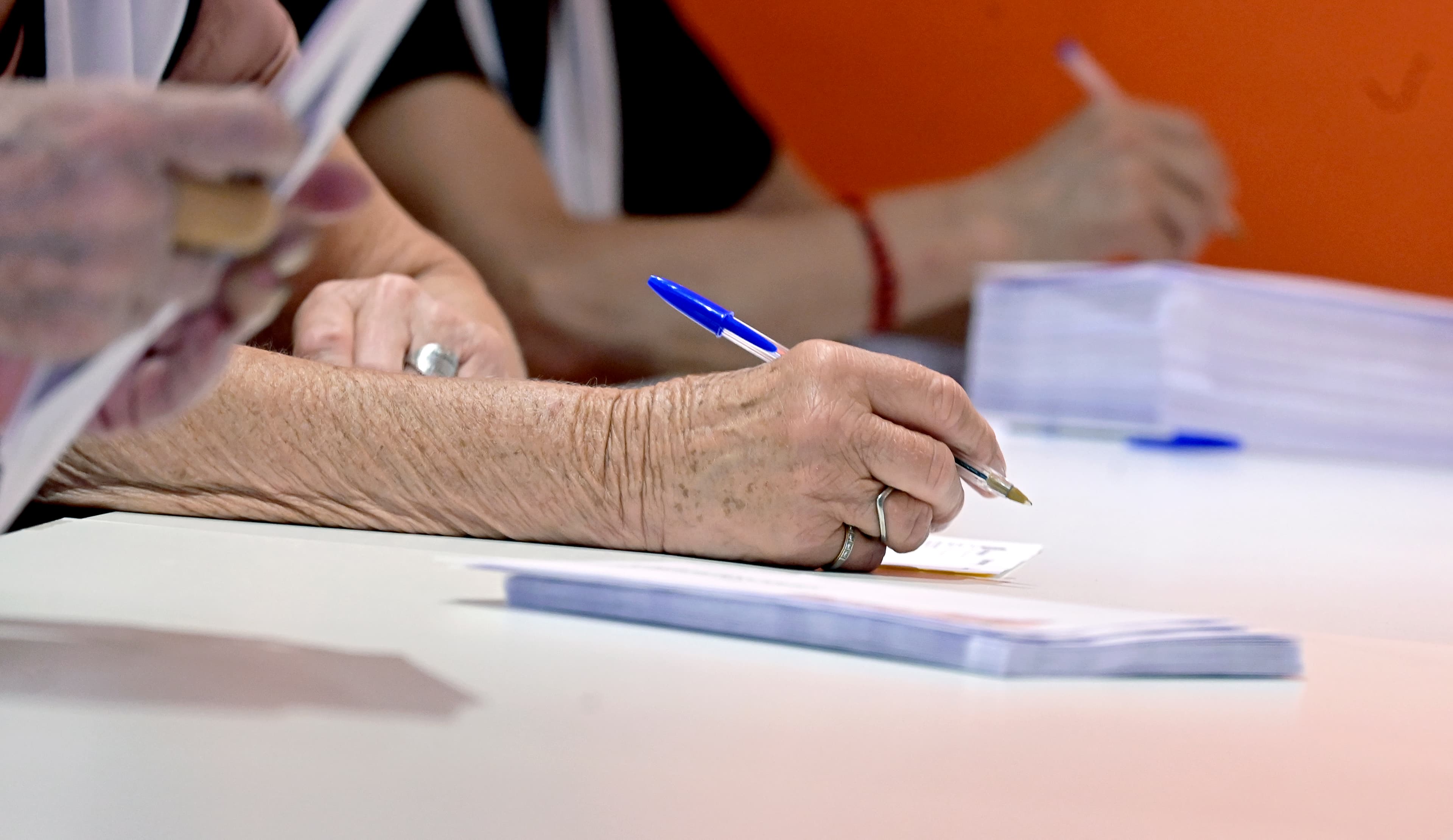 Valdeltagandet landade på 53,4 procent med den preliminära rösträkningen färdigställd. Foto: Janerik Henriksson/TT