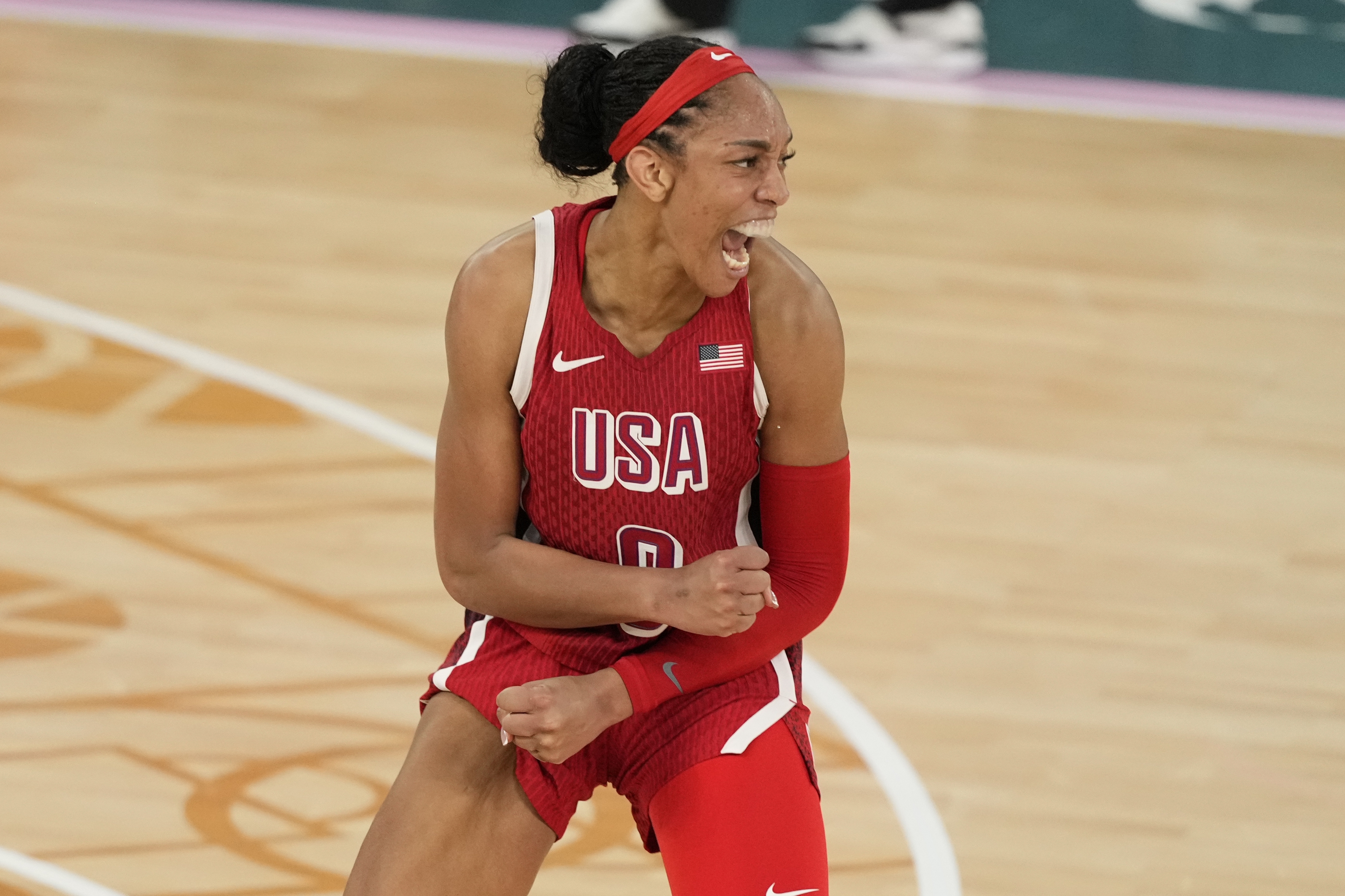 USA tog sitt åttonde raka OS-guld i basket för damer. Foto: Michael Conroy/AP/TT
