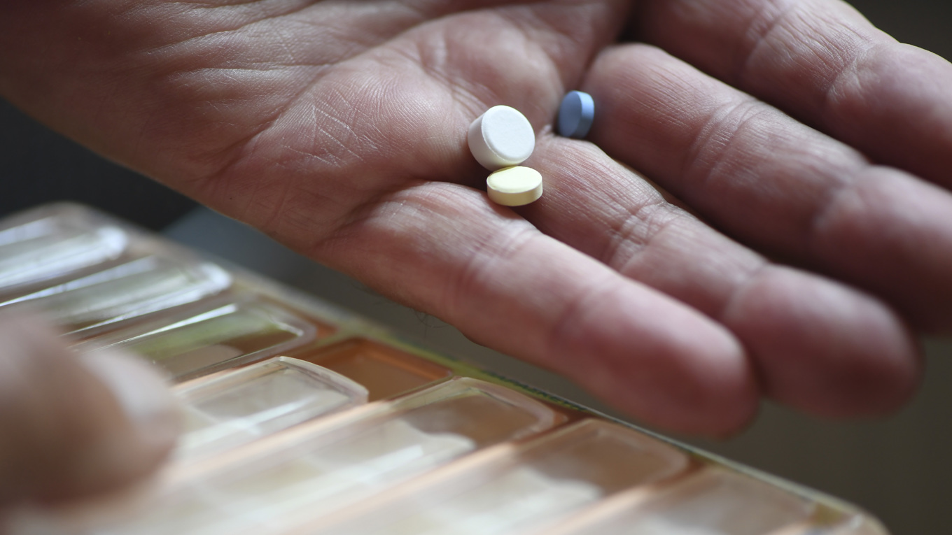 Läkemedelskrockar kan leda till mycket allvarliga biverkningar enligt Socialstyrelsen. Arkivbild. Foto: Fredrik Sandberg/TT