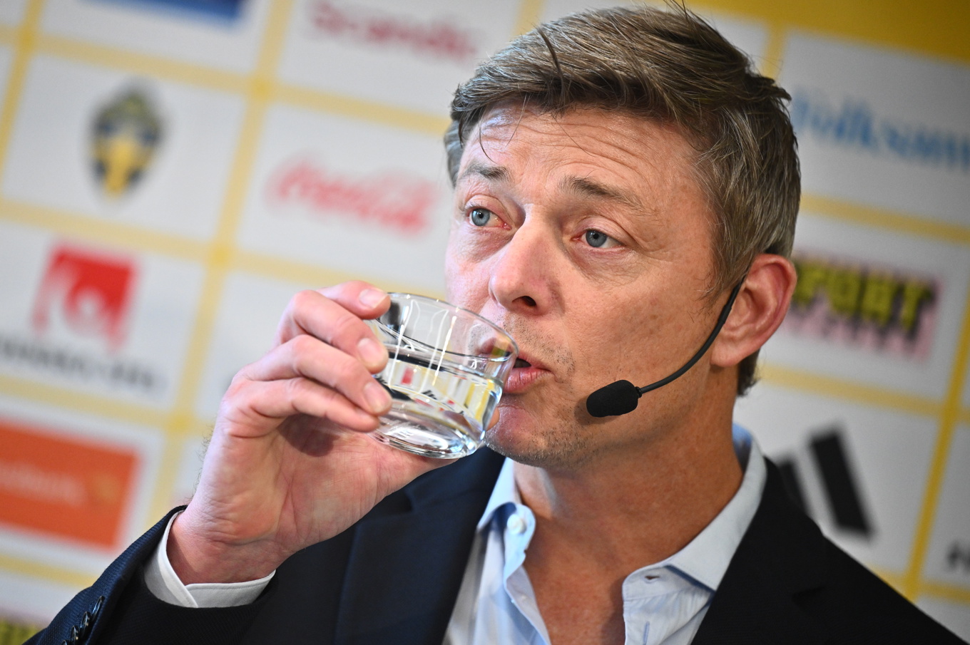 Sveriges förbundskapten Jon Dahl Tomasson under onsdagens truppsläpp. Foto: Claudio Bresciani/TT