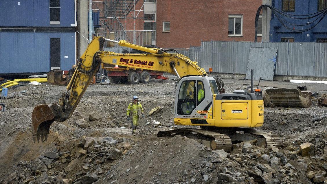 Entreprenadmaskiner ska kunna införas i ett maskinregister som syftar till att stoppa ekonomisk brottslighet. Janerik Henriksson/TT