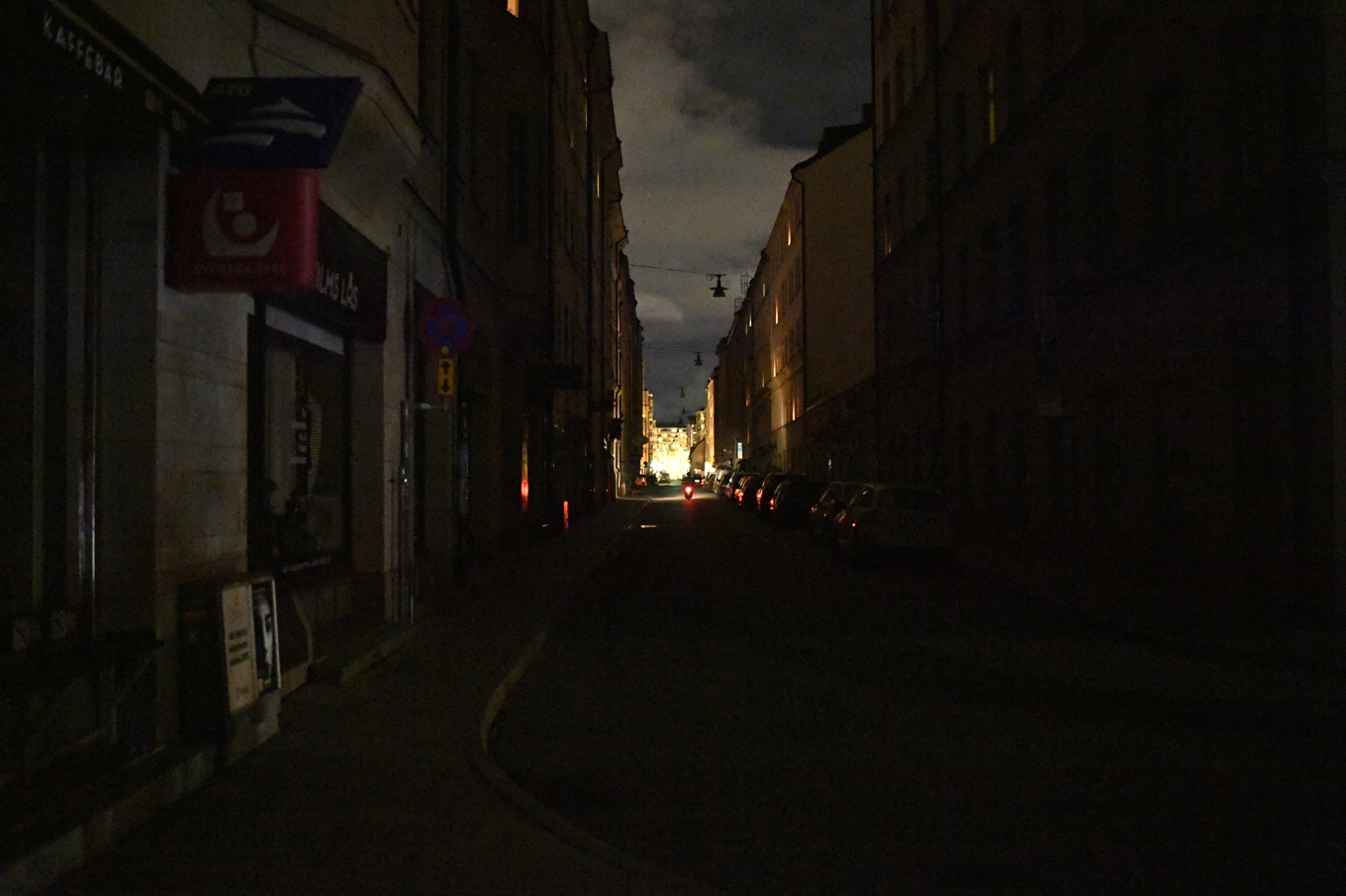 Kolsvart på Bondegatan på Södermalm i Stockholm. Foto: Viktoria Bank/TT