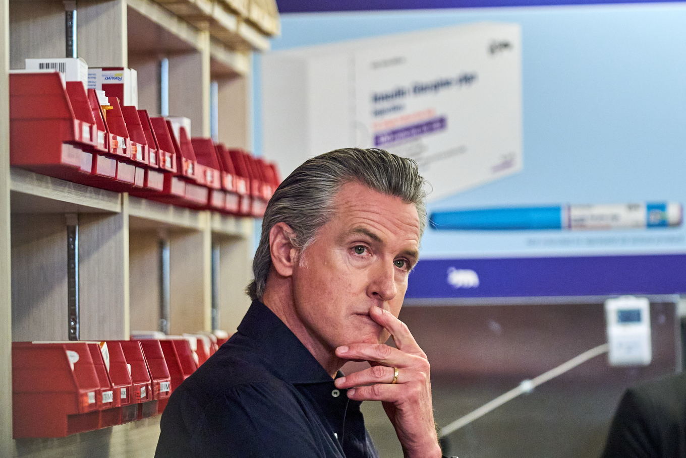 Kaliforniens guvernör Gavin Newsom på en bild tagen tidigare i oktober. Foto: Damian Dovarganes/AP/TT