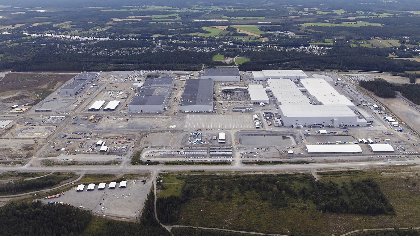 Northvolts ofärdiga fabriksanläggning i Skellefteå står som symbol för misslyckade ”gröna” investeringar, som riskerar att minska investeringsviljan i Sverige. Foto: Northvolt