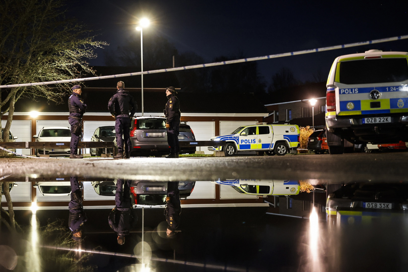 Området i Västerås spärrades av för teknisk undersökning. Foto: Per Groth/TT