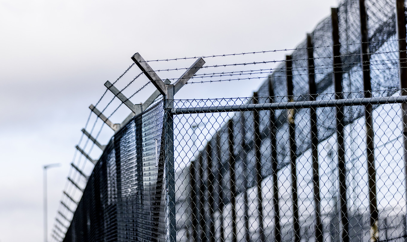 Kriminalvården är emot att 13-åringar ska avtjäna straff i fängelse. Myndigheten meddelar också att den inte är rustad för uppdraget. Arkivbild. Foto: Adam Ihse/TT