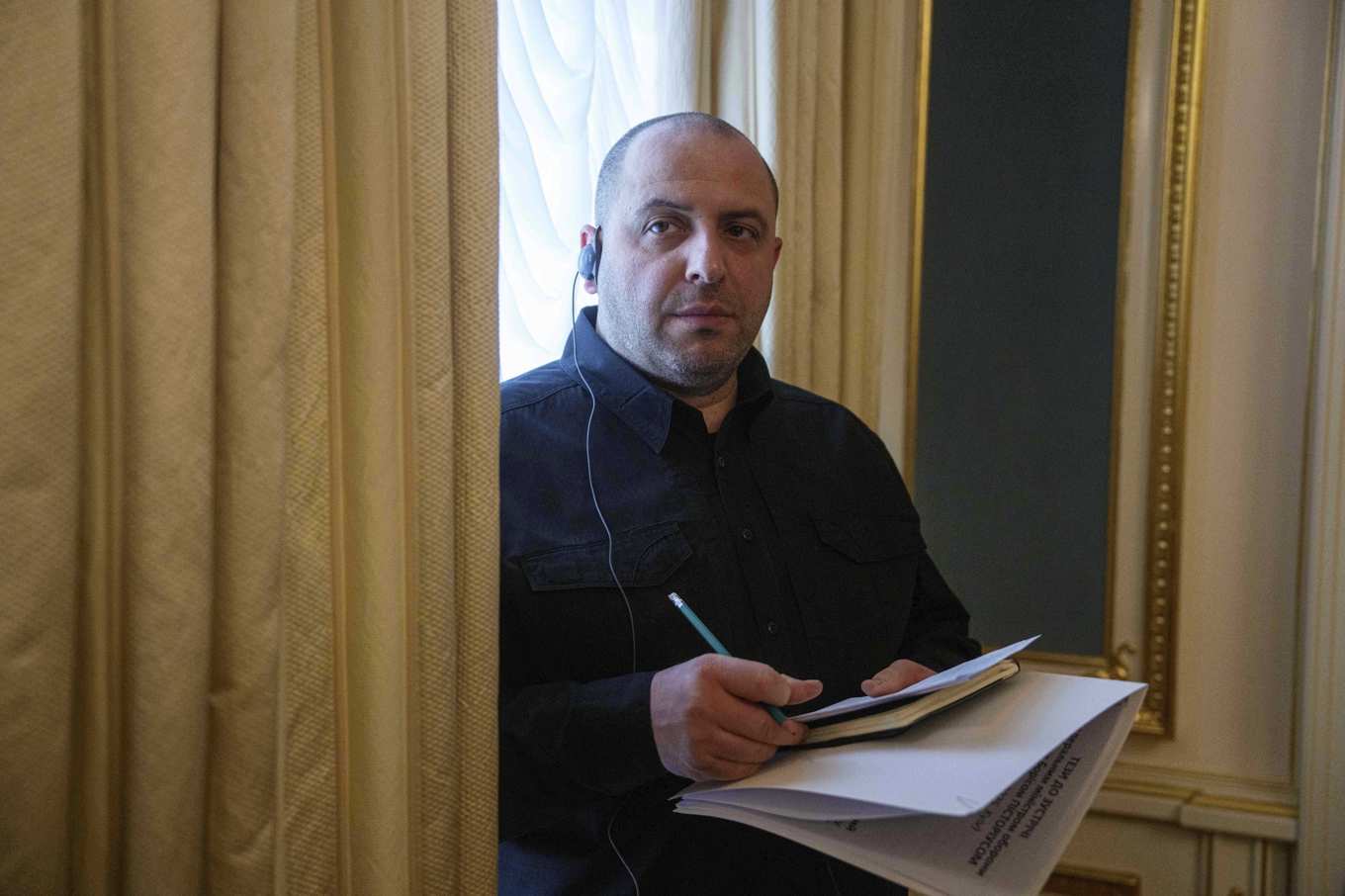 Ukrainas tidigare försvarsminister tillika delegaten Rustem Umerov. Bild från i somras. Foto: Evgeniy Maloletka/AP/TT