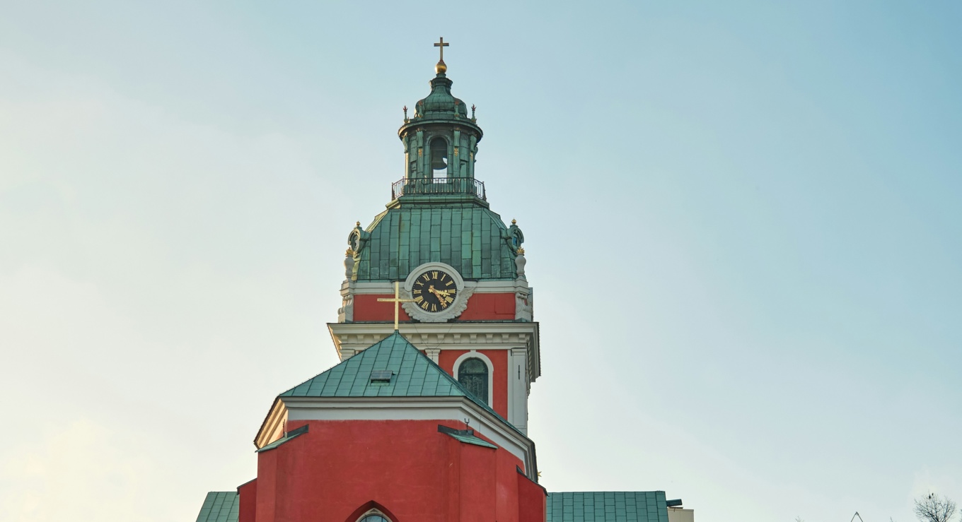 Kyrkan, en av samhällets pelare, menar skribenten. Foto: Adam Hornyak