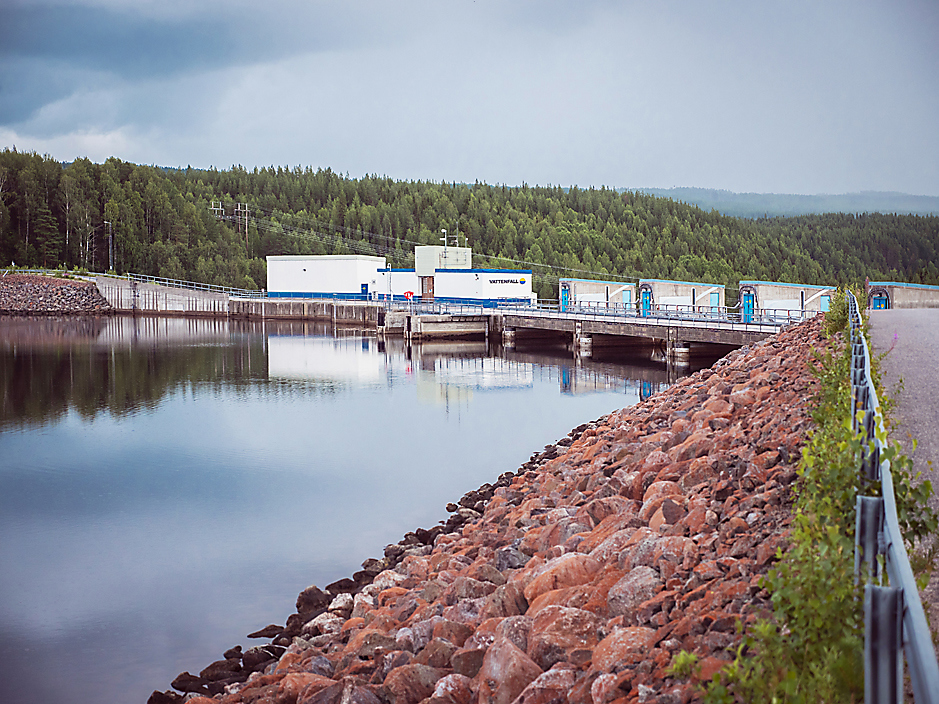 Bakom Vattenfalls fasad döljer sig ett eftersatt elnät – och chockhöjda nätavgifter för hushåll och företag. Foto: Bilbo Lantto
