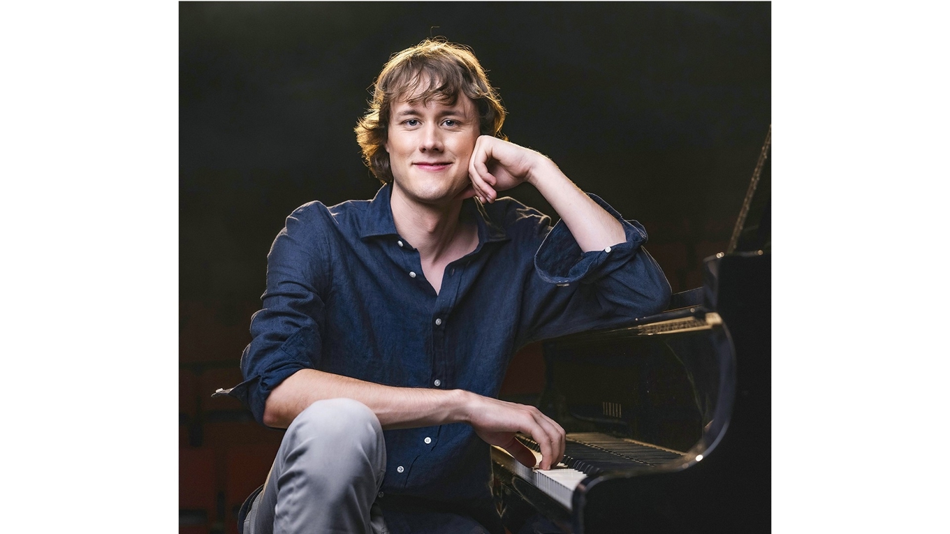 David Carbe är en prisad pianist och entertainer som under många år turnerat flitigt tillsammans med delar av Sveriges artistelit och som emellanåt syns i populära TV-program. Foto: Harald Nilsson