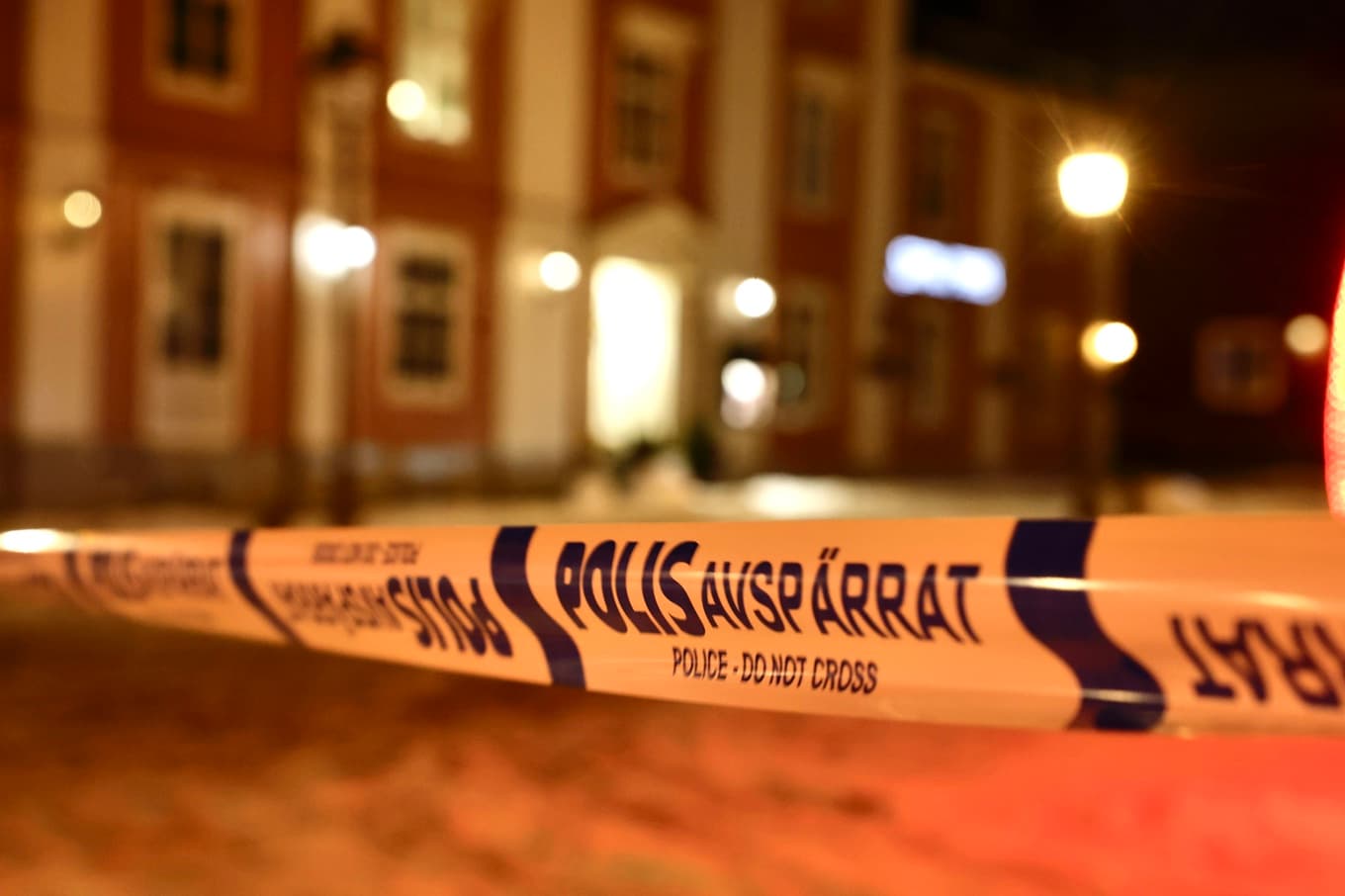 En explosion har inträffat i centrala Västerås under natten mot tisdagen. Foto: Per Groth / TT