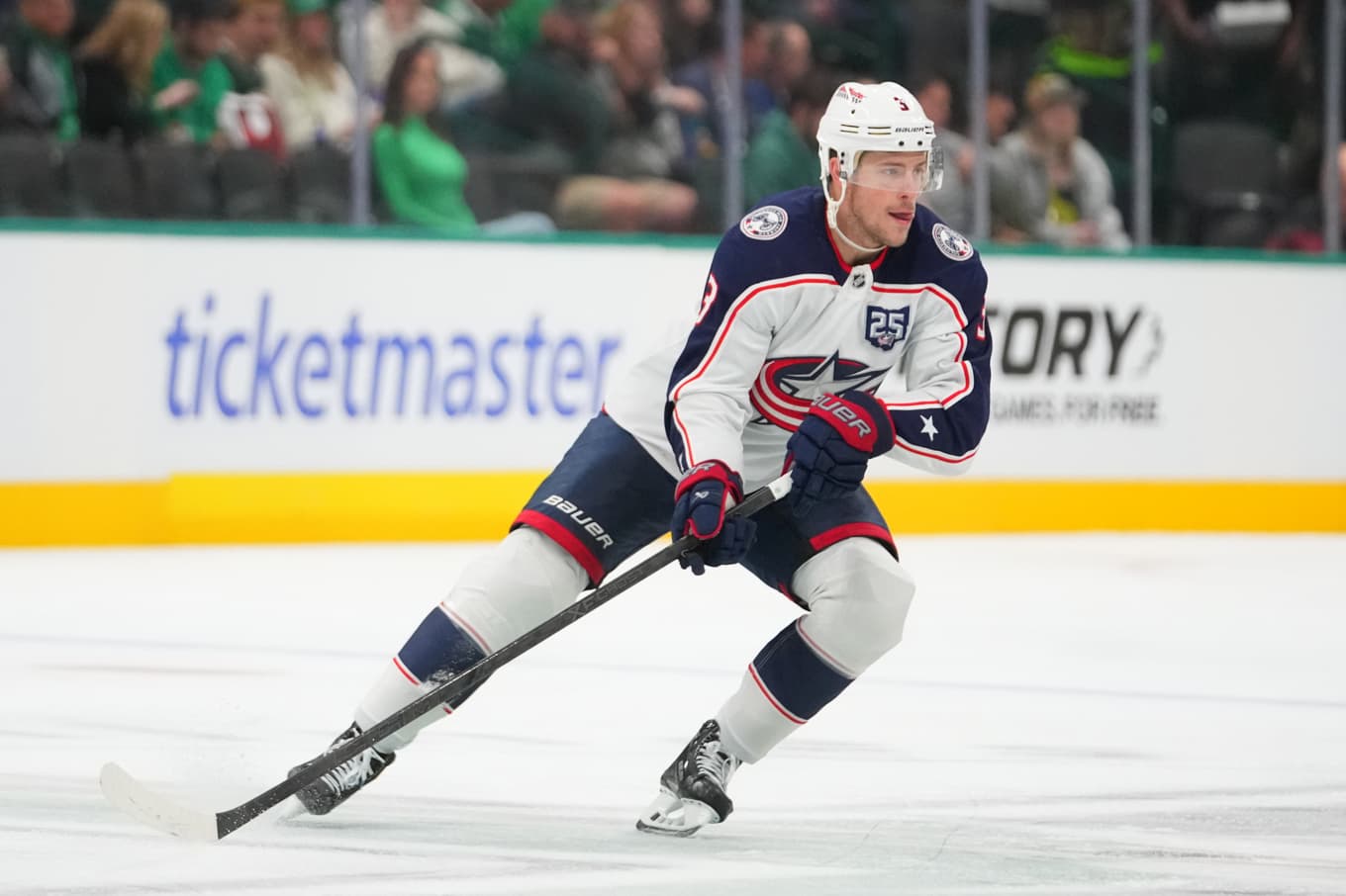 Columbus Charlie Coyle imponerade i nattens NHL-match. Arkivbild. Foto: Julio Cortez/AP/TT