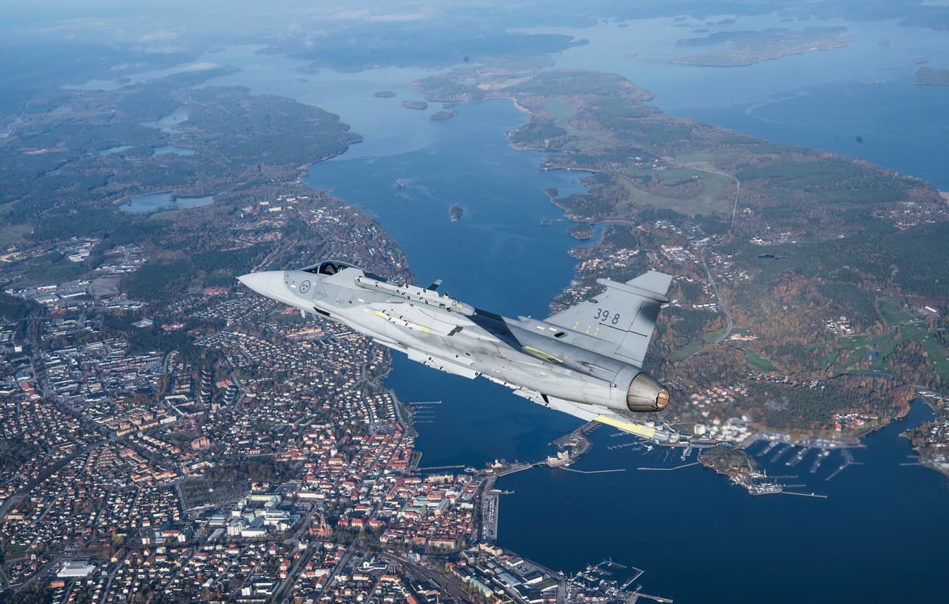 JAS 39 Gripen E över Västervik. Arkivbild. Foto: Lars Pehrson/SvD/TT